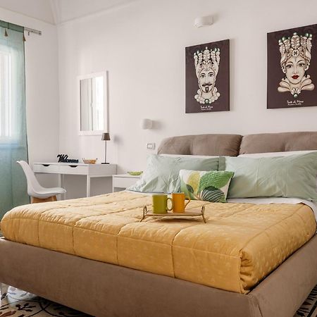 Madre Terra Apartment & Rooms Terrasini Luaran gambar
