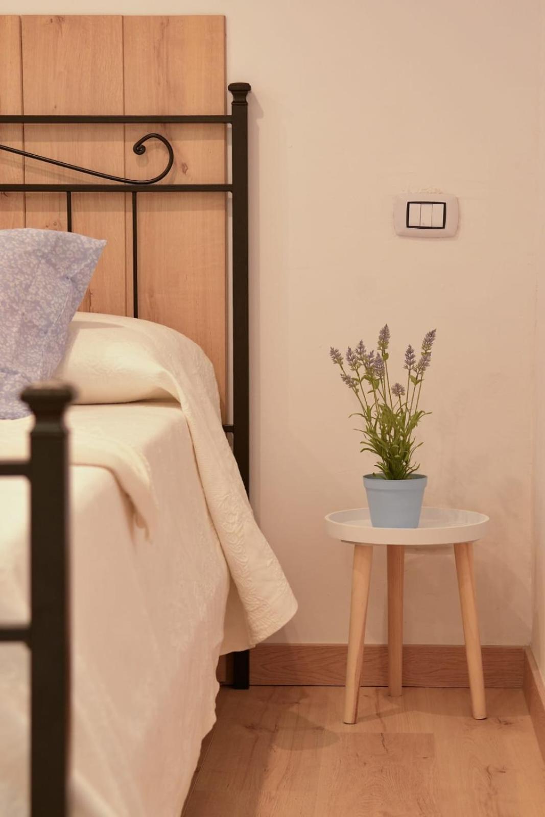 Madre Terra Apartment & Rooms Terrasini Luaran gambar