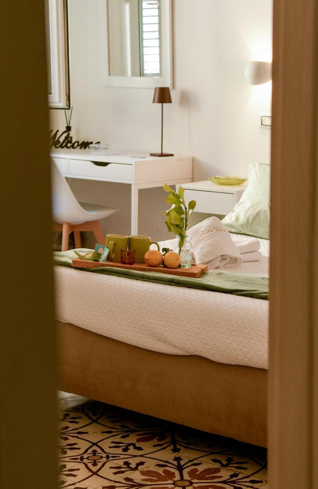 Madre Terra Apartment & Rooms Terrasini Luaran gambar