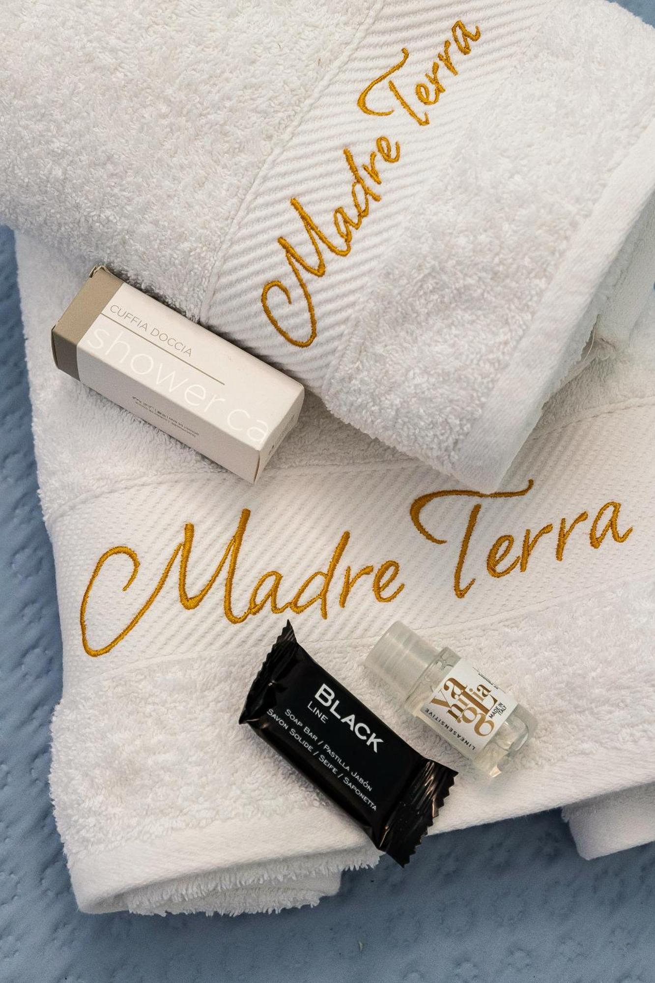 Madre Terra Apartment & Rooms Terrasini Luaran gambar