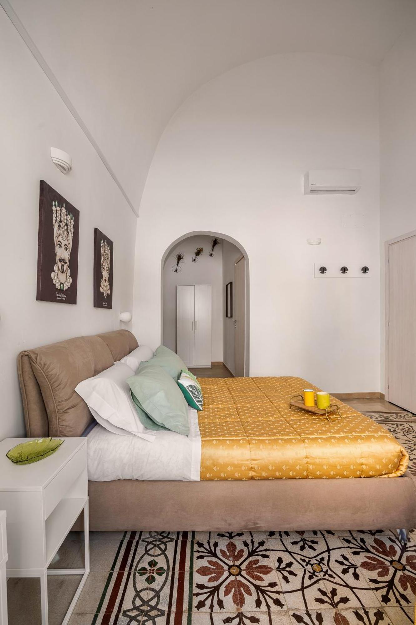 Madre Terra Apartment & Rooms Terrasini Luaran gambar