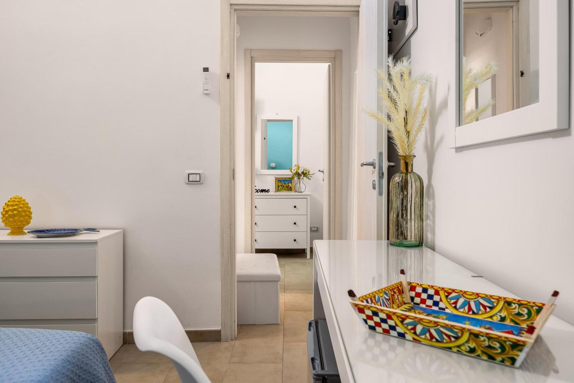 Madre Terra Apartment & Rooms Terrasini Luaran gambar