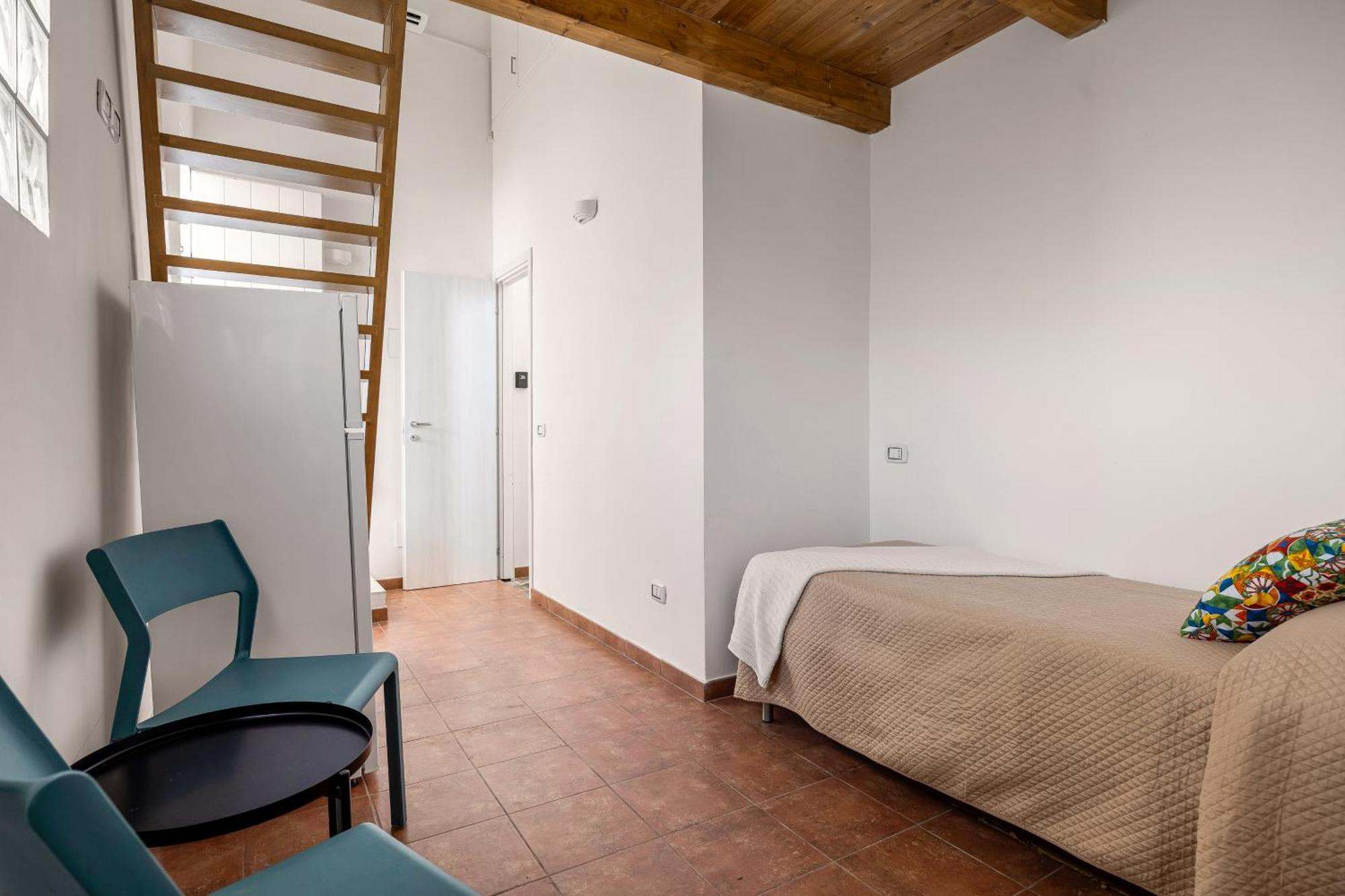 Madre Terra Apartment & Rooms Terrasini Luaran gambar