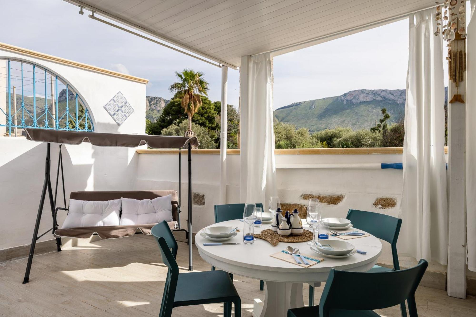 Madre Terra Apartment & Rooms Terrasini Luaran gambar
