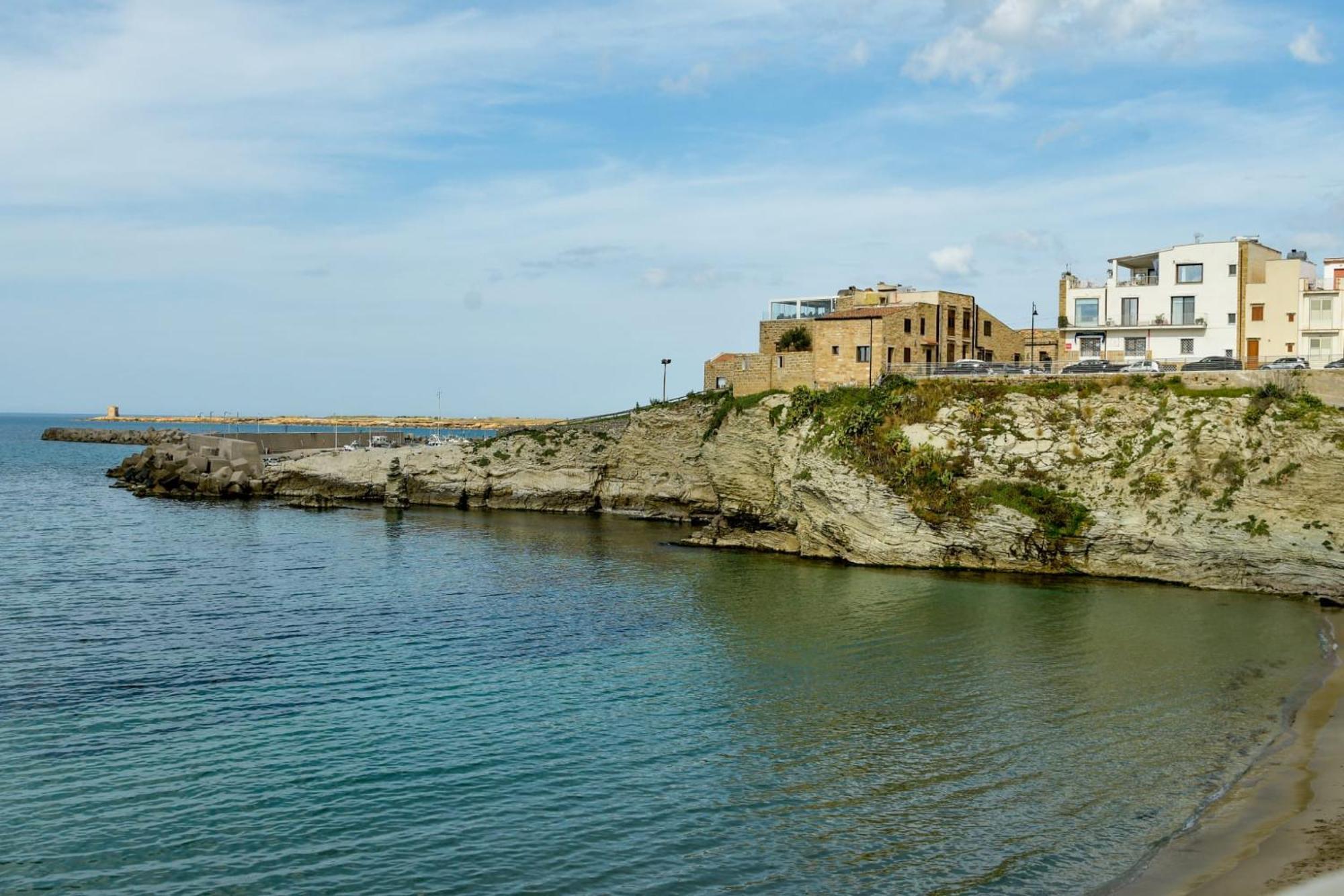 Madre Terra Apartment & Rooms Terrasini Luaran gambar