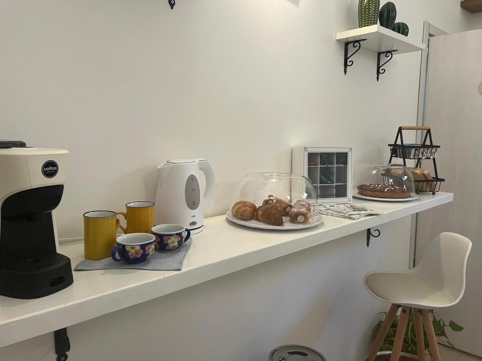 Madre Terra Apartment & Rooms Terrasini Luaran gambar
